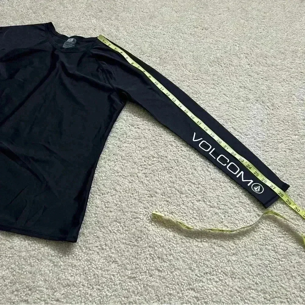 VOLCOM Black Simply Solid Long Sleeve Rashguard Swim Top Women’s Size XL.